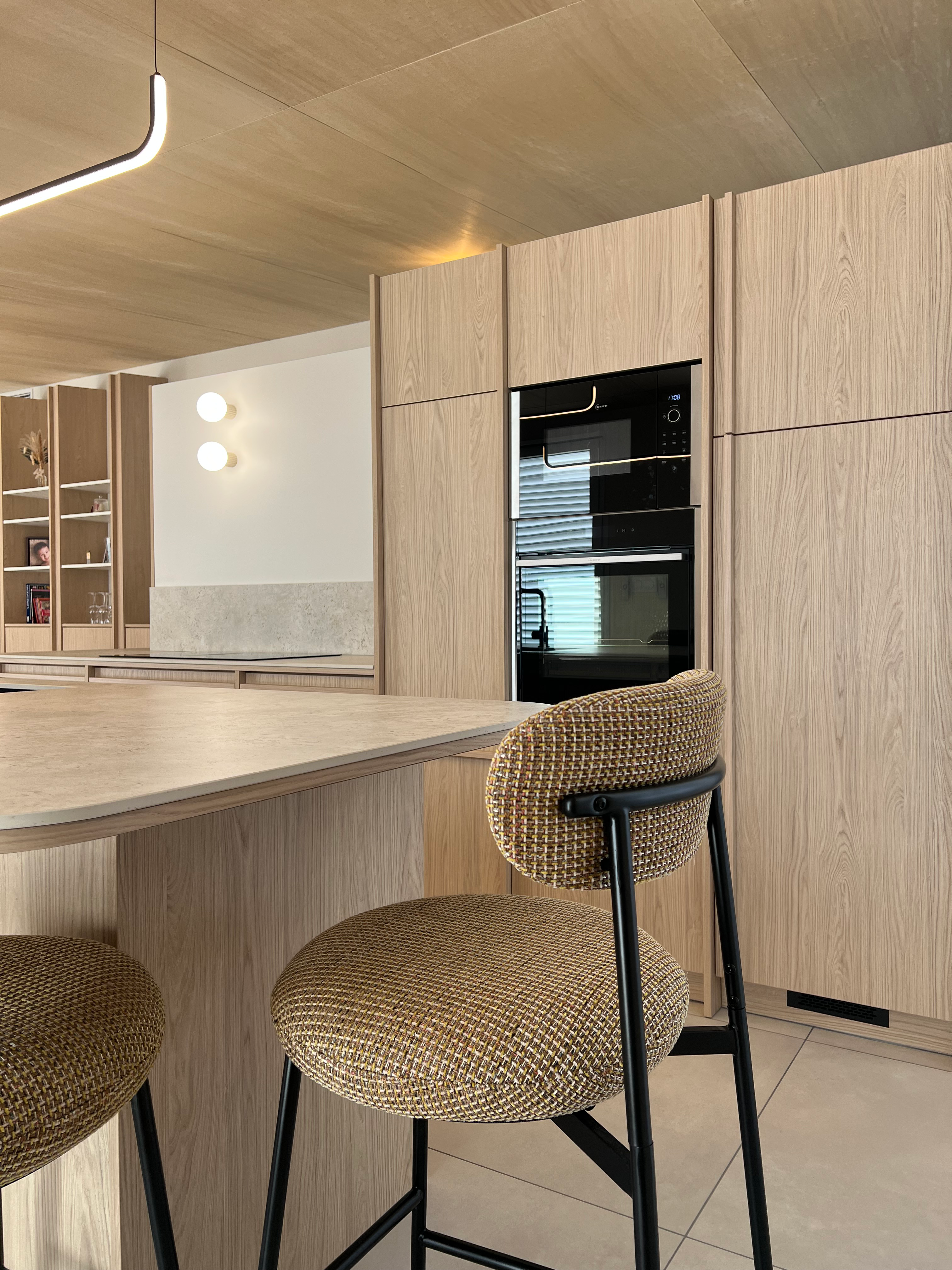 Cuisine sur-mesure en bois clair -Thénezay (79)